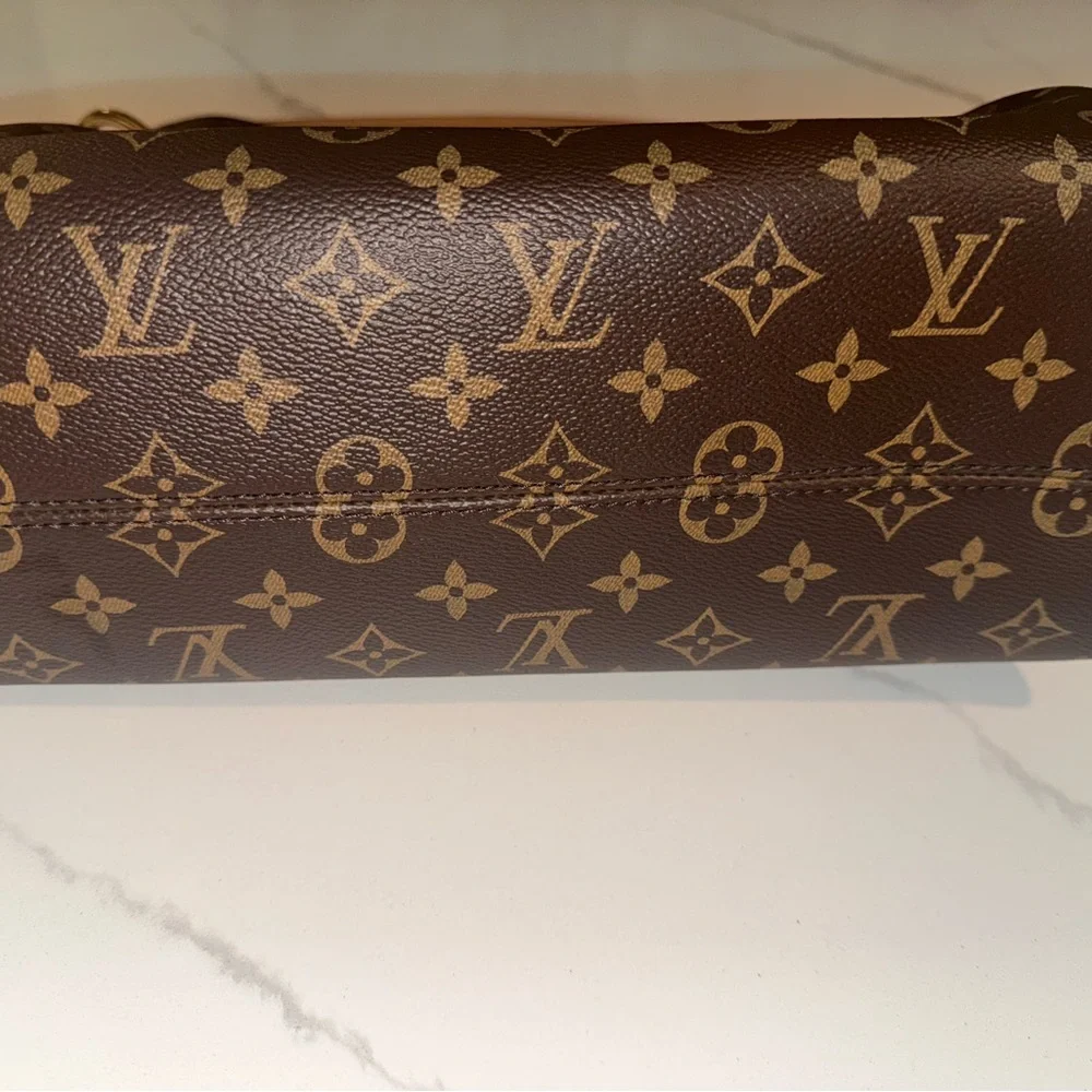 🔥🔥GRACEFUL PM AUTHENTIC BRAND NEW LOUIS VUITTON WITH DUST BAG! - Picture 7 of 12